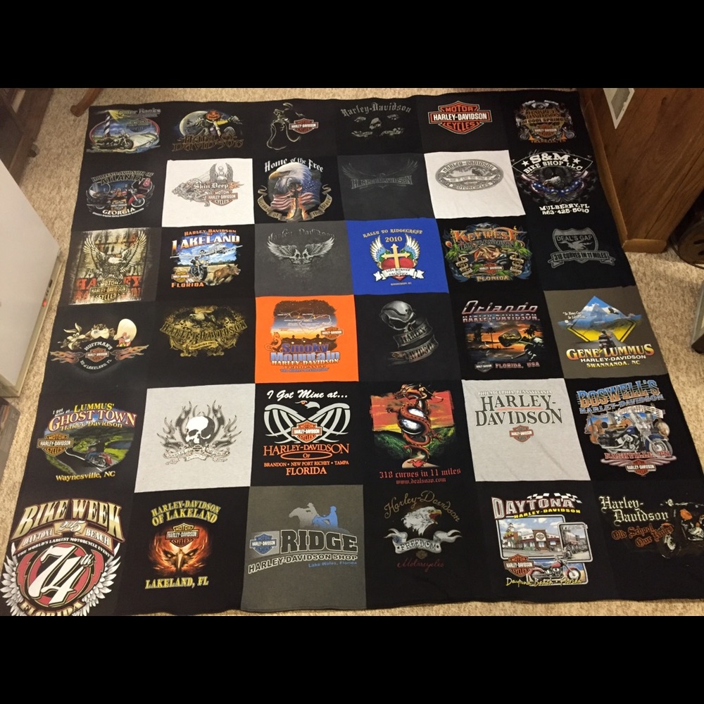 T-SHIRT QUILTS ~ handmade - Picture 3 of 4